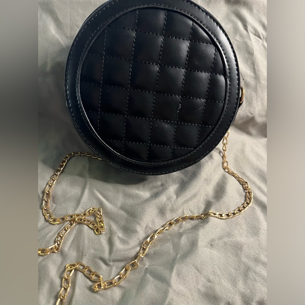 New circle crossbody bag